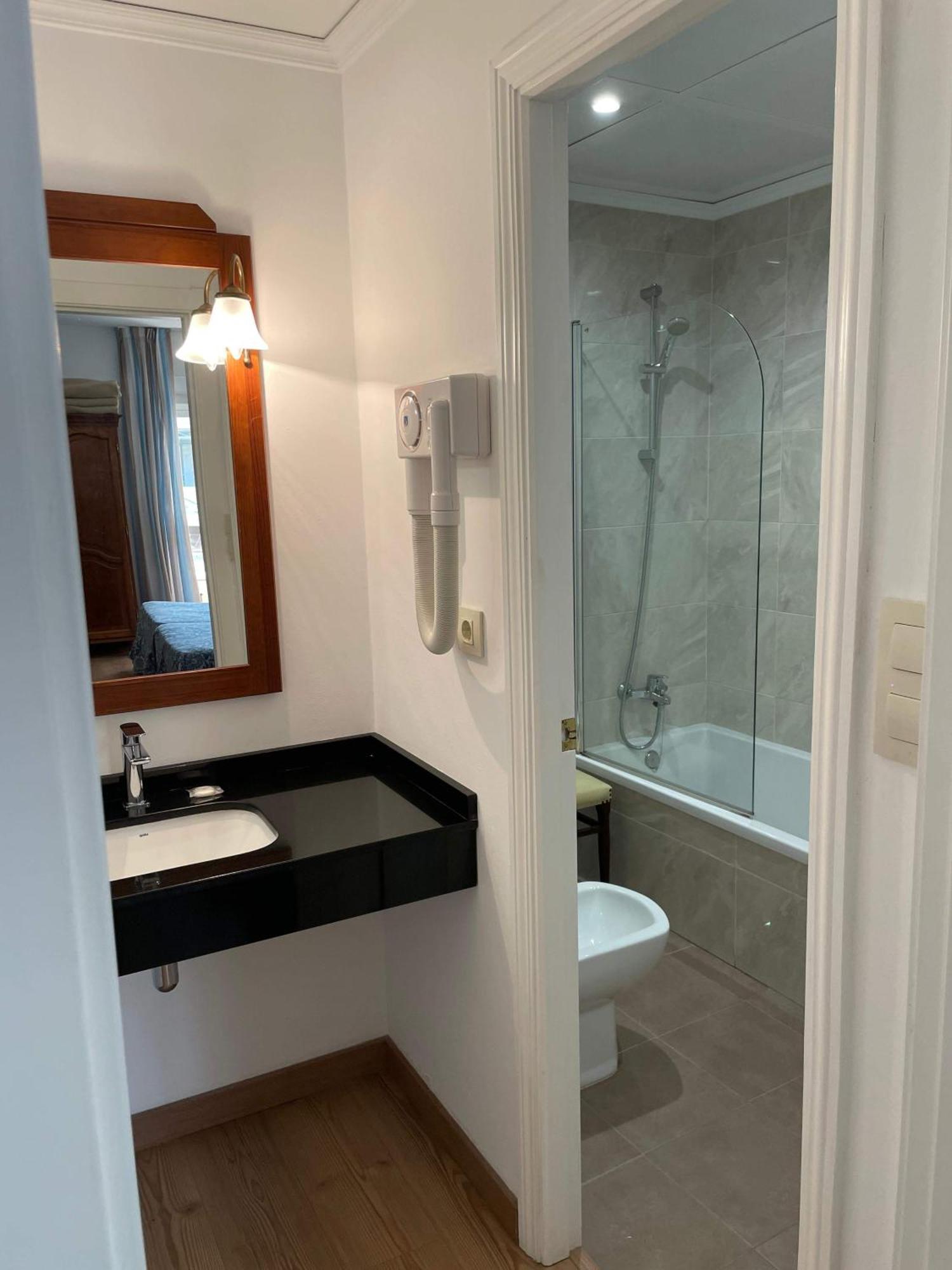 Hotel Amandi O Grove Zewnętrze zdjęcie